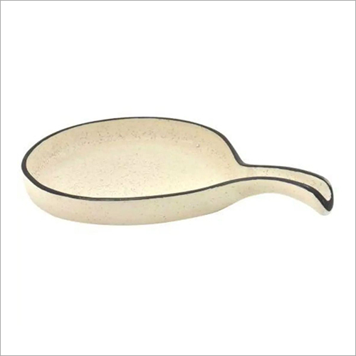 Microwave Safe Serving Pan - Ceramic Material, Modern Design , Polished Surface Finish for Versatile Cooking and Serving Solutions