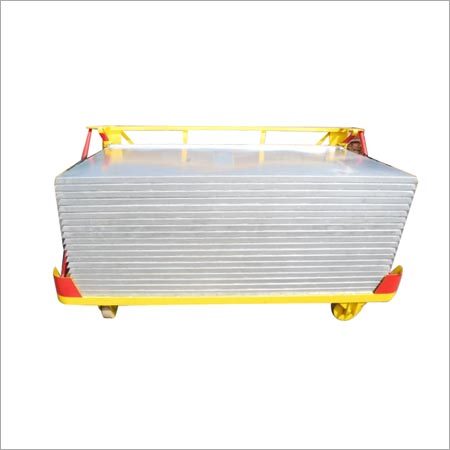 लीफ ट्रक ट्रॉली