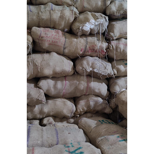 Fresh Brown Coconut - Full-husked Diamond Shape | Sustainably Grown, Freshly Harvested Within 24 Hours, Rich In Dietary Fiber And Nutrients