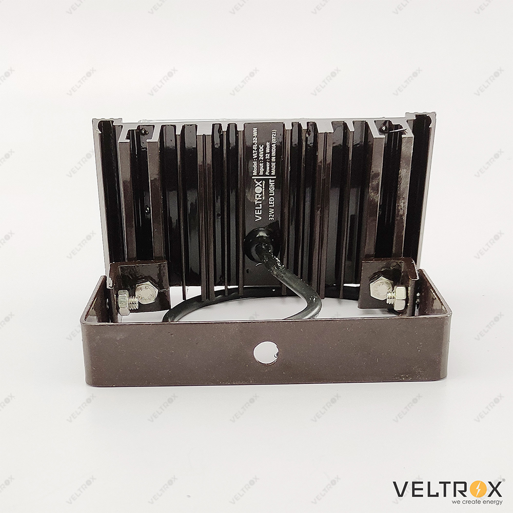 Led Heavy Extrusion Flood Light - Application: Farm House