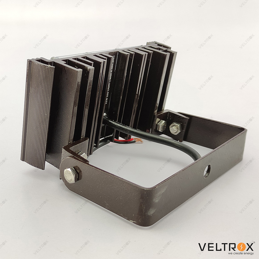 Led Heavy Extrusion Flood Light - Application: Farm House