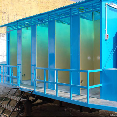 मोबाइल शौचालय वैन