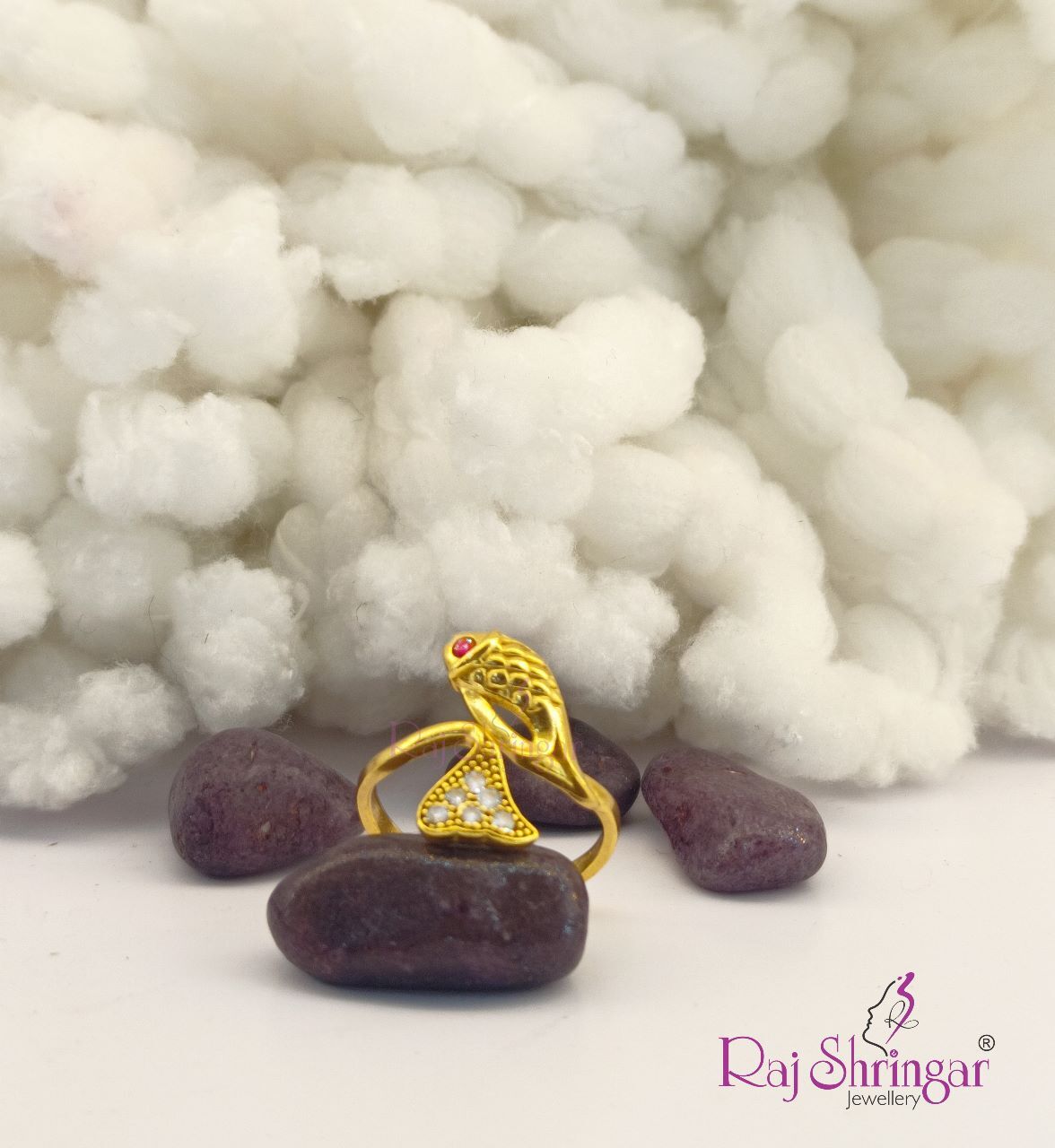 Fancy Ring - Gender: Women