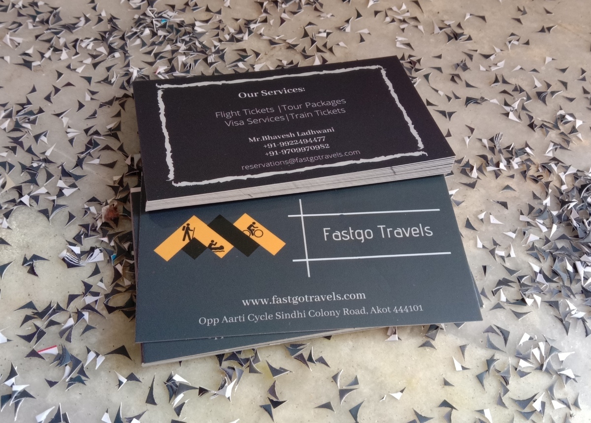 Round Cut Visiting Card Design Service