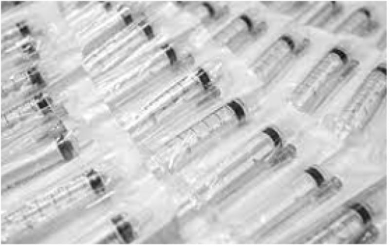 Blister Packing Machine With Automatic Syringe Loader/feeder: