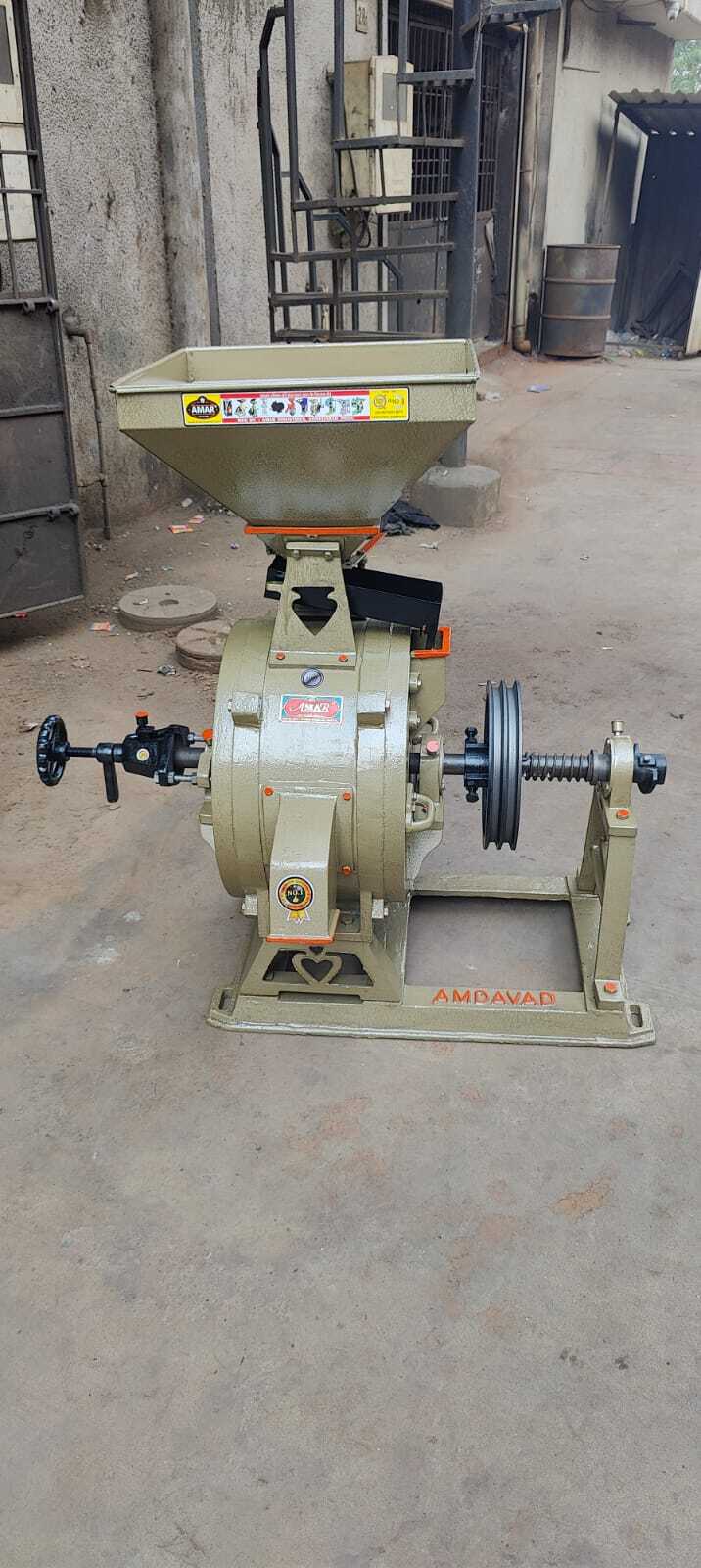 16*4.5 Inch Dsp Commercial Flourmill Machine - Capacity: 100-120 Kg/hr