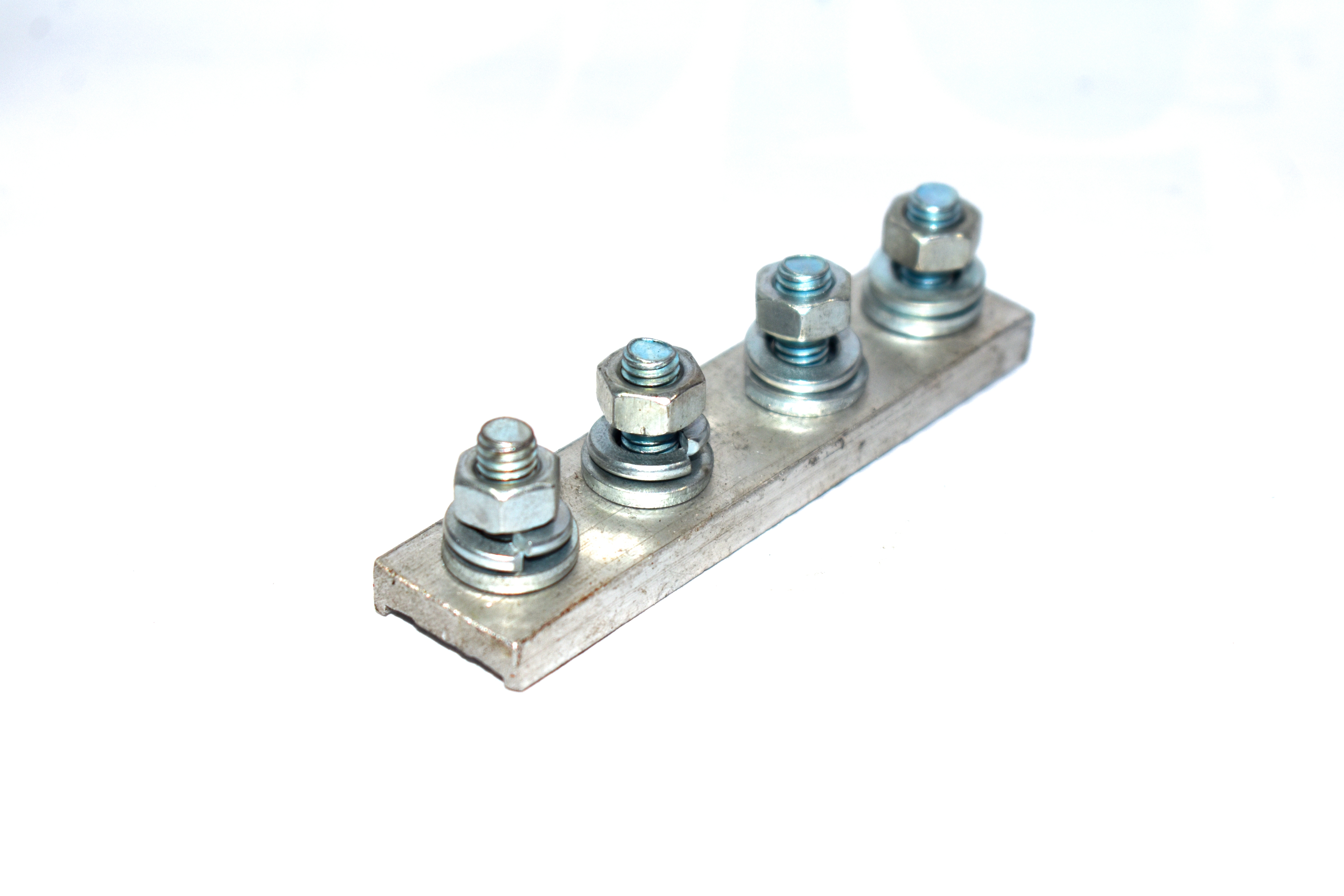 Jointless Bus Bar Power Source: Electric