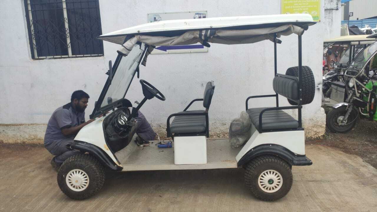 4 Seater Golf Cart - Warranty: 12 Months