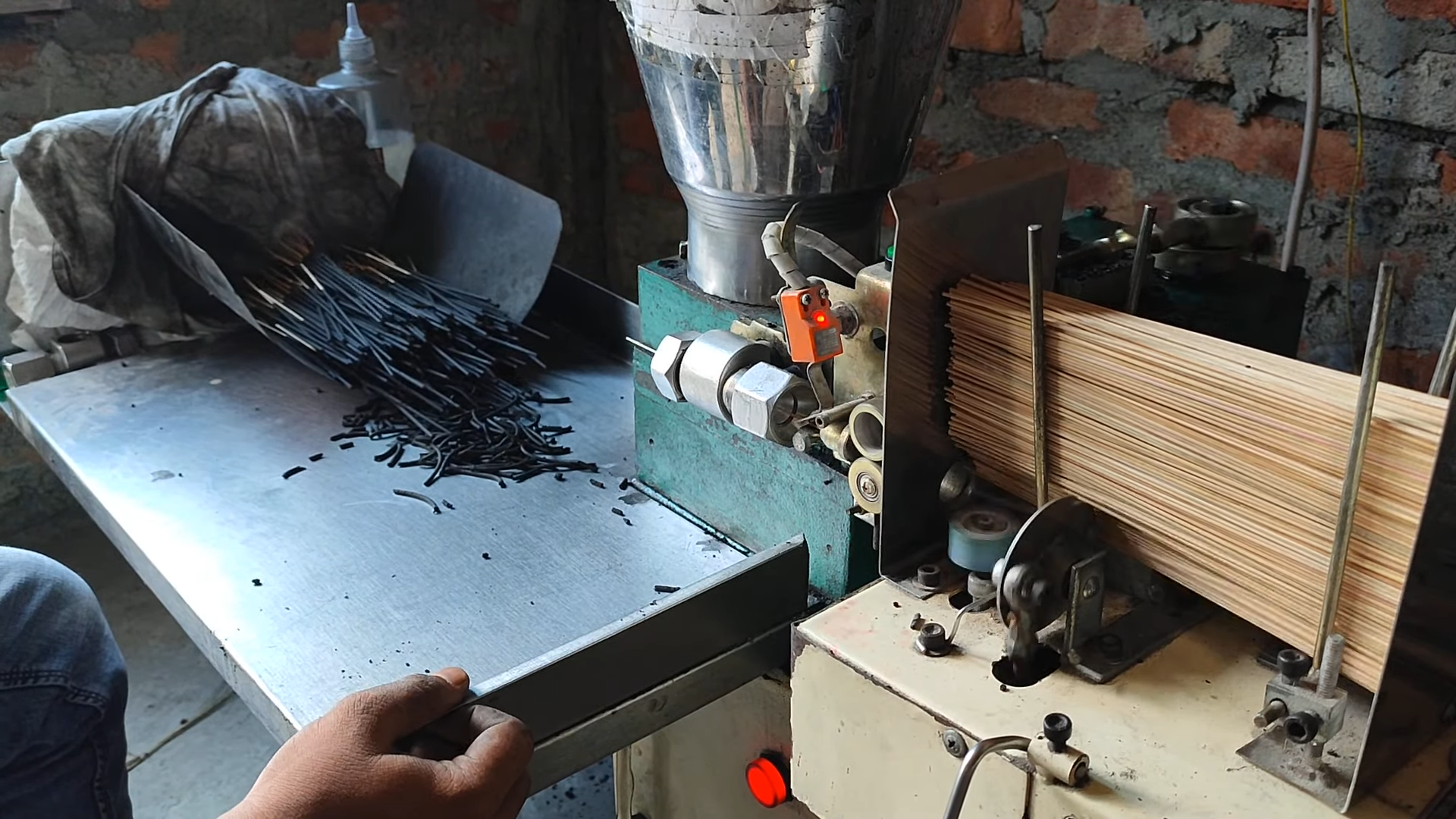 Automatic Agarbatti Making Machine Power: 1 Horsepower (Hp)