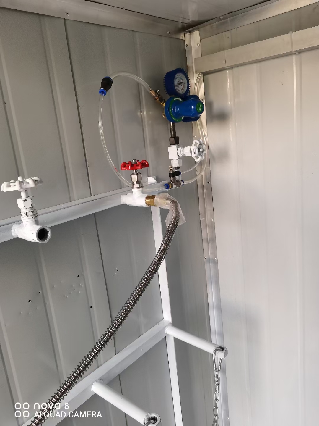 Containerized Medical Oxygen Plant - Iso Standard Shipping Container 20/40-foot, Automatic Operation, 220-440 Volt, Reliable White Oxygen Supply