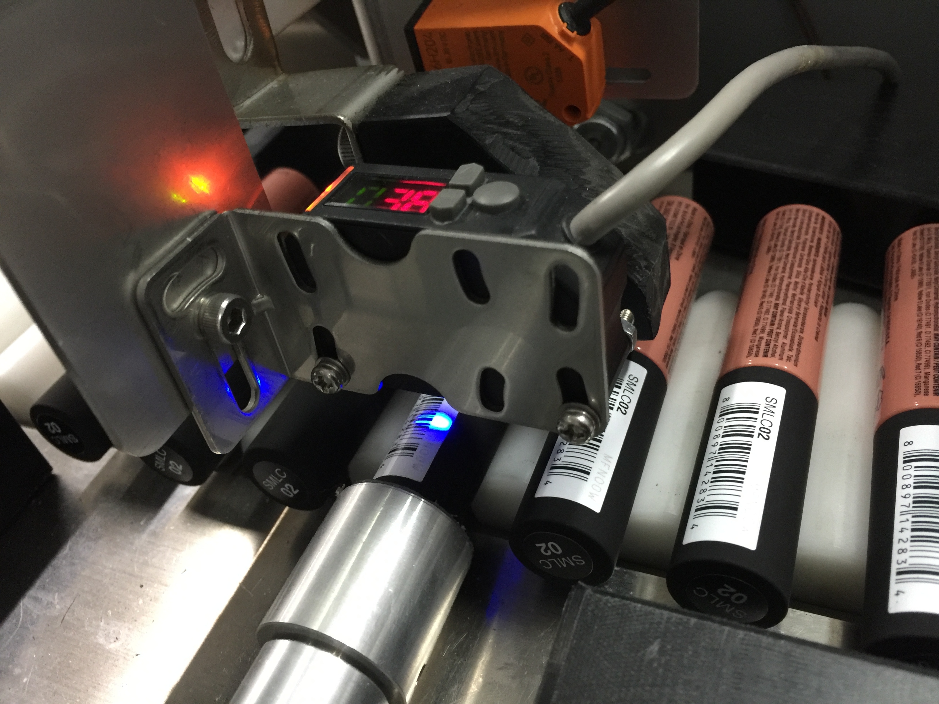 Horizontal Automatic Shrink Sleeving Machine Application: For Cosmetics