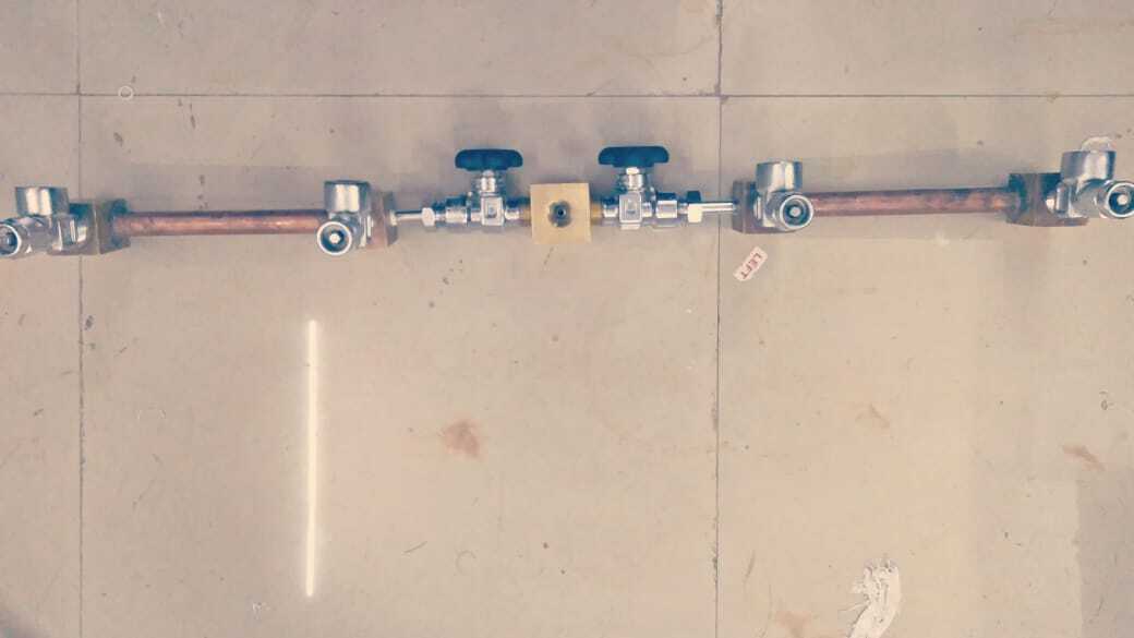 High Pressure Gas Manifold System - Industrial Grade, Efficient Multi-gas Connection For Continuous Operation Of Hydrogen, Nitrogen, Oxygen, Helium, And Methane