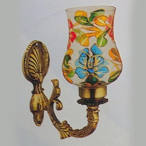 व्हाइट मॉडर्न ग्लास वॉल लाइट