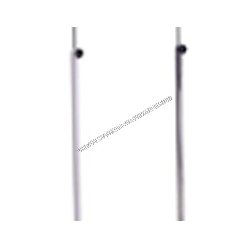 Iv रॉड के साथ सलाइन स्टैंड