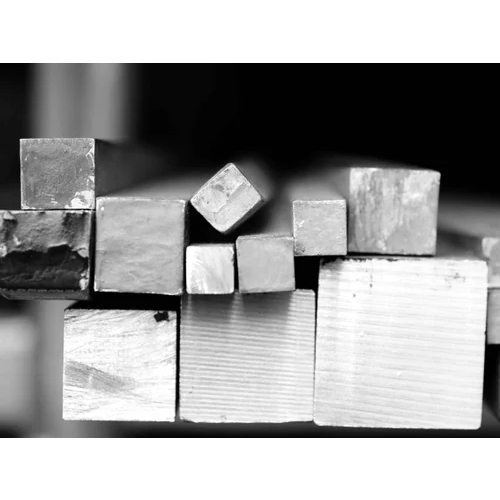 ग्रे एसएस स्क्वायर बार