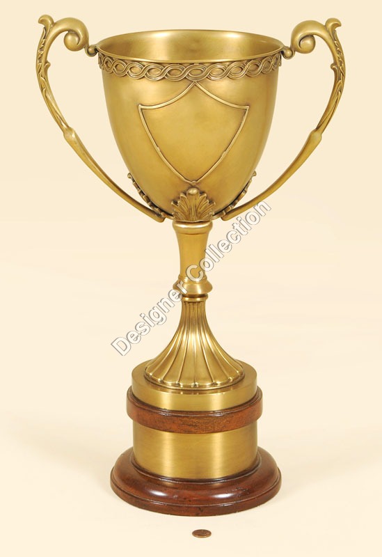 पीतल की ट्राफियां