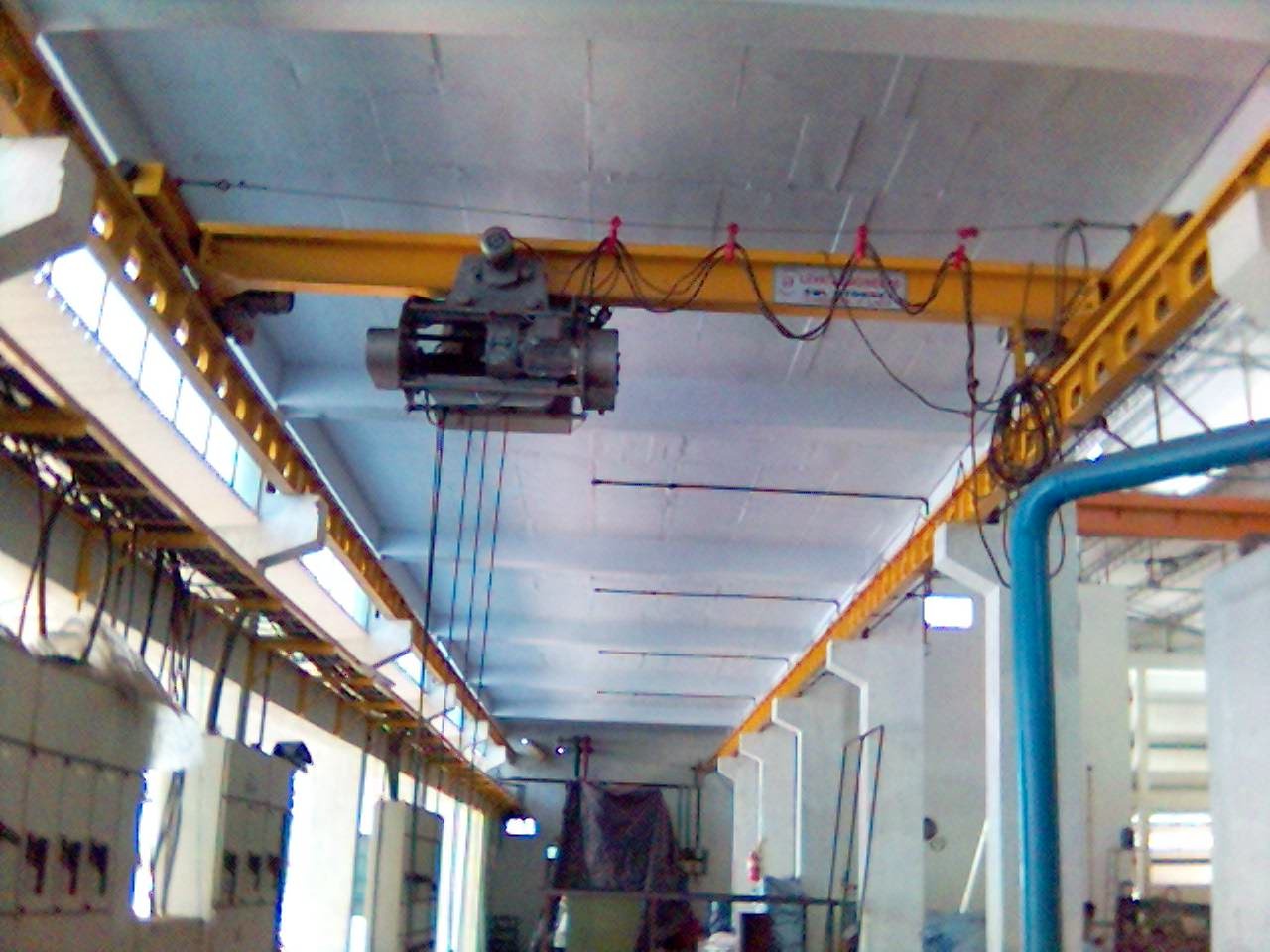 Single Girder Overhead Travelling Crane - Color: Yellow