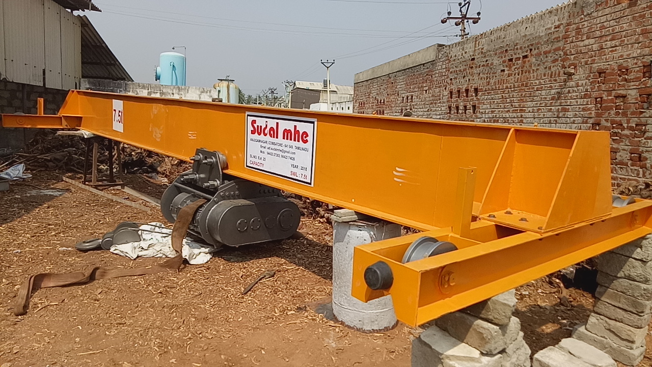 Single Girder Overhead Travelling Crane - Color: Yellow