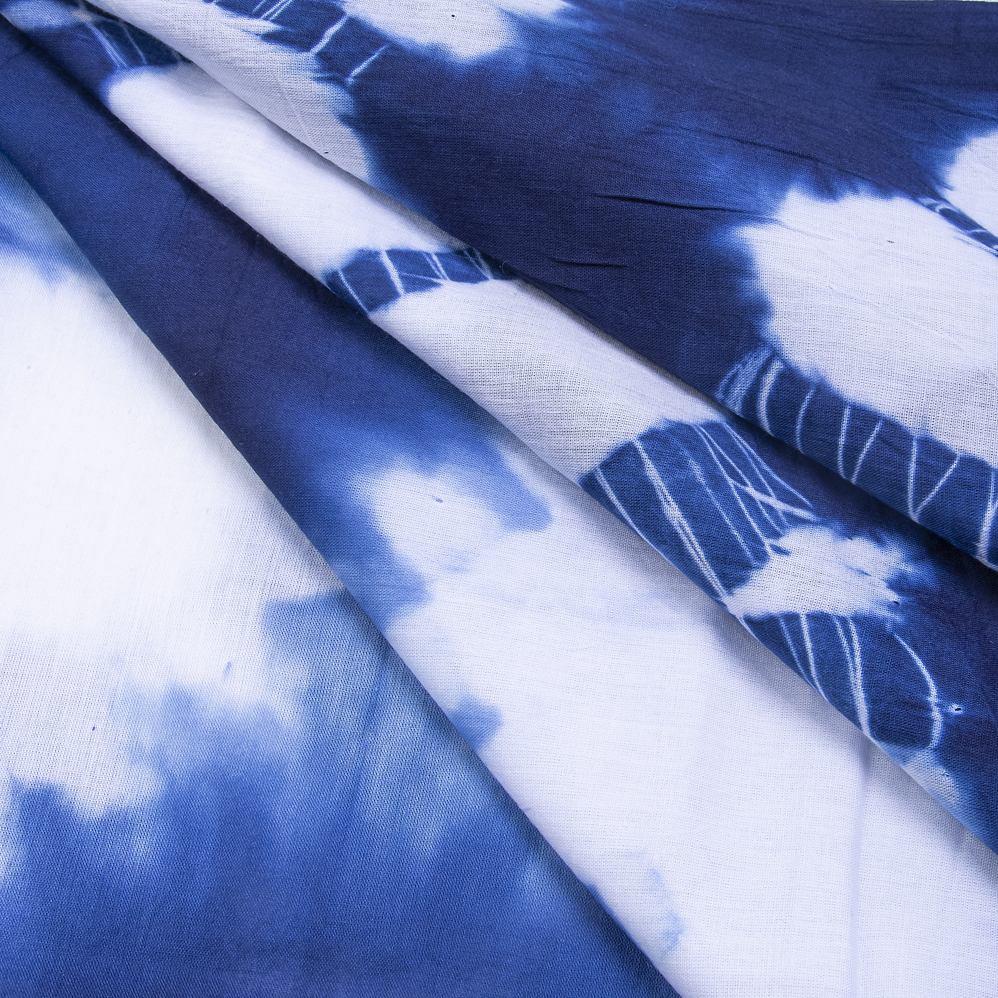Tie And Dye Cotton Fabric In White And Indigo Color - 100% Cotton, 44 Inch Width | Casual Style, Shrink-resistant, Suitable For All Seasons
