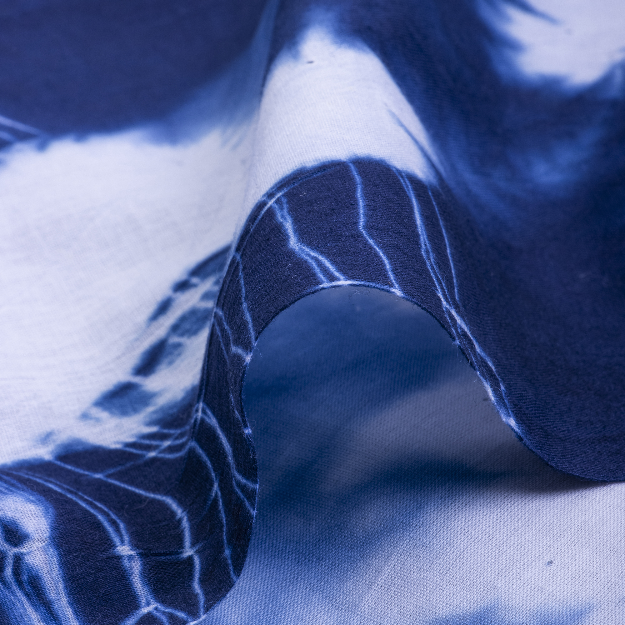 Tie And Dye Cotton Fabric In White And Indigo Color - 100% Cotton, 44 Inch Width | Casual Style, Shrink-resistant, Suitable For All Seasons