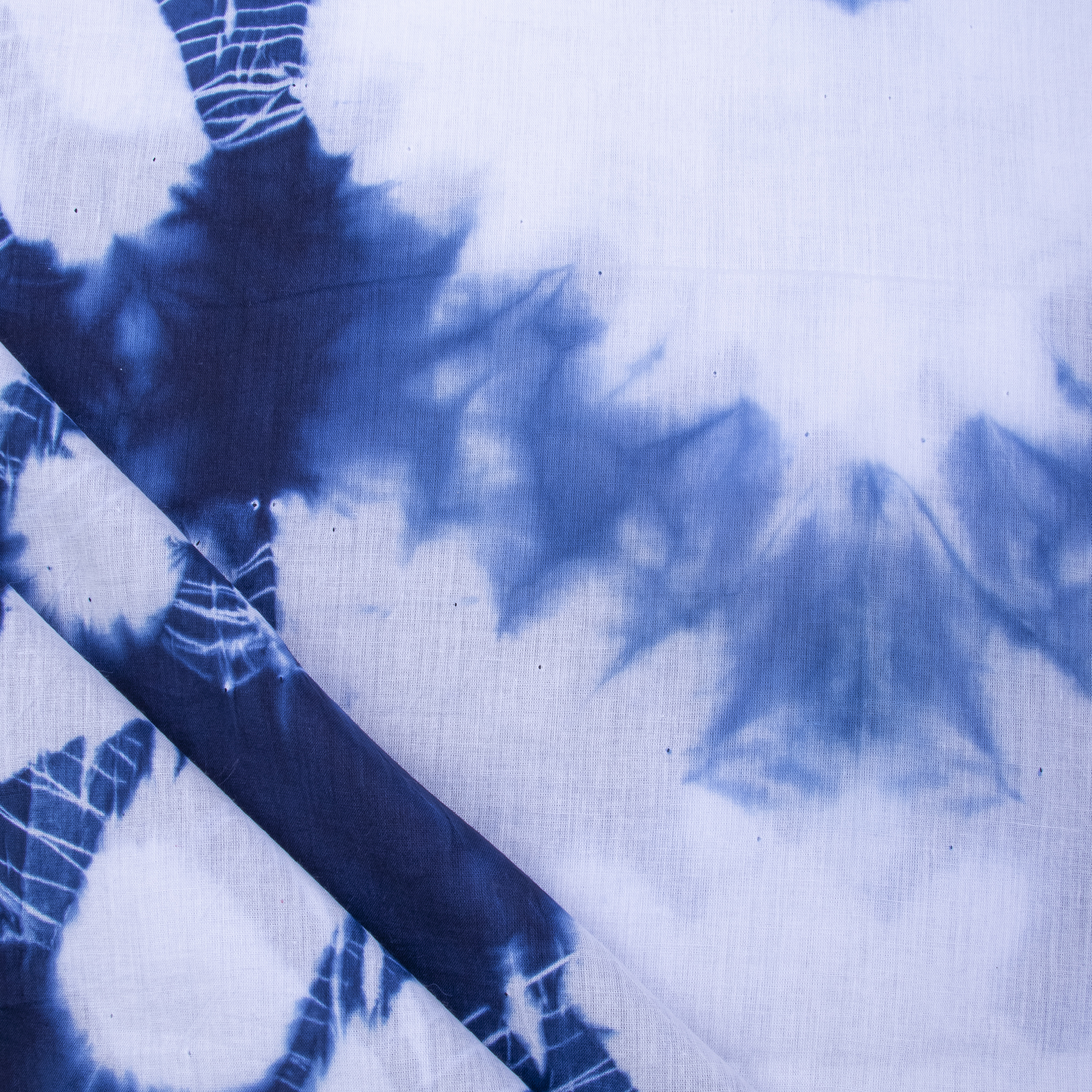Tie And Dye Cotton Fabric In White And Indigo Color - 100% Cotton, 44 Inch Width | Casual Style, Shrink-resistant, Suitable For All Seasons