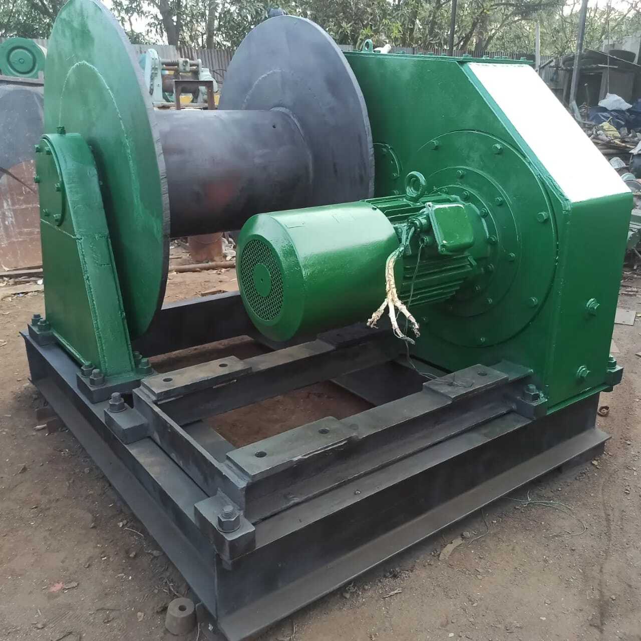 Electric Winch - Various Sizes Available, Green Electric Power Source For Industrial Use