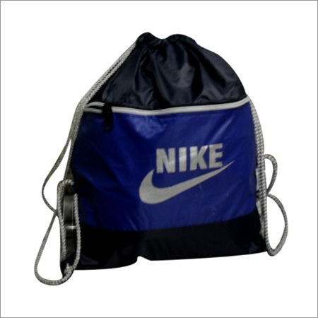 ड्रॉस्ट्रिंग बैग
