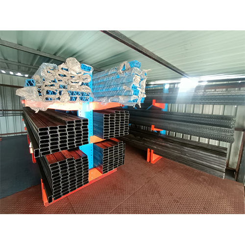Cantilever Rack Application: Industrial