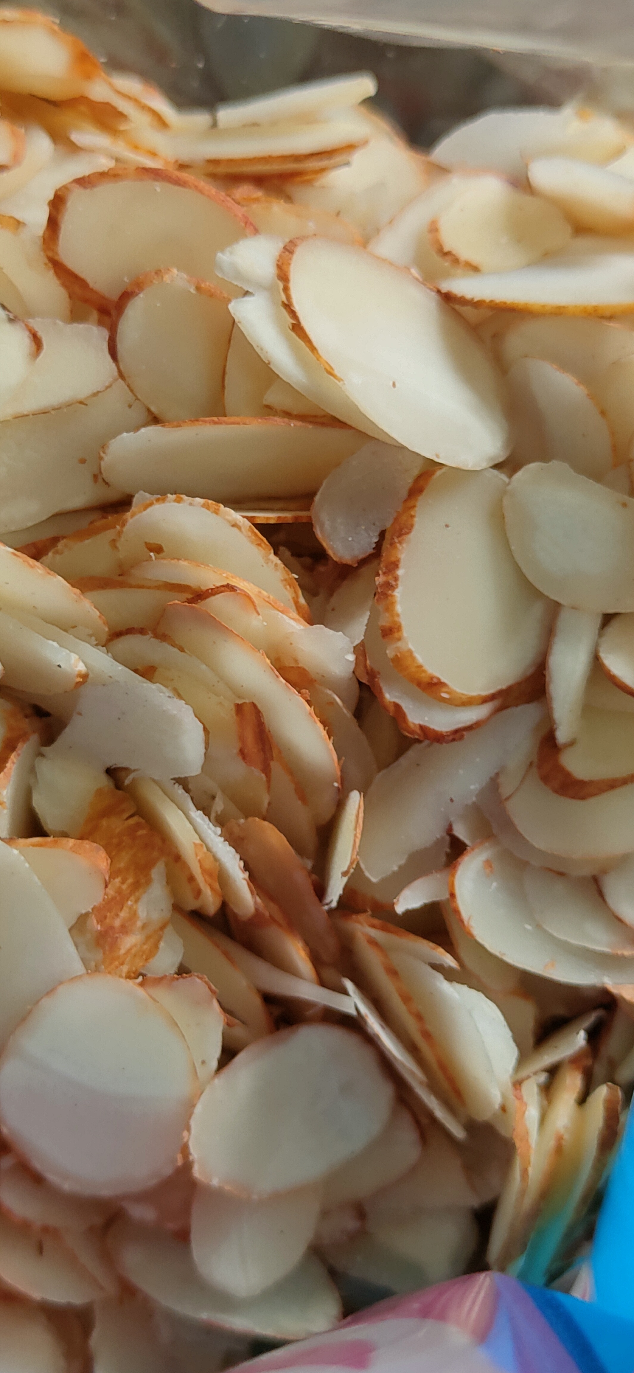 Almond Cutting Machine - Bladeâ Size: 305 Mm