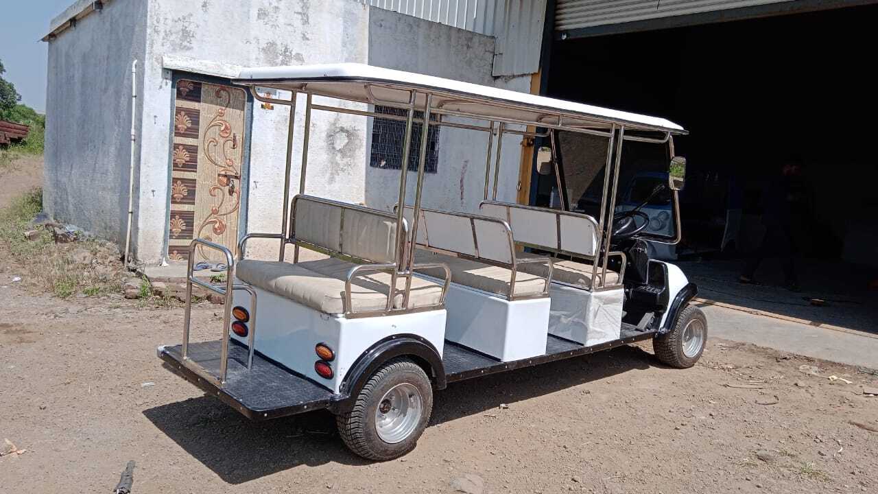 Six Seater E Golf Cart