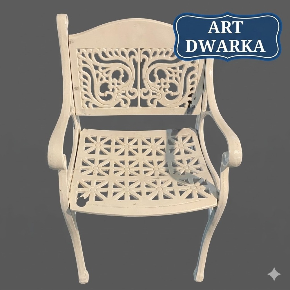  टिकाऊ डिजाइनर व्हाइट कास्ट एल्यूमीनियम चेयर