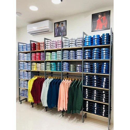 वॉल माउंटेड क्लोथ्स डिस्प्ले रैक साइज: 7ft X 1.25ft