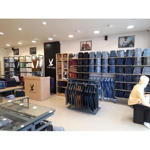 ब्लैक गारमेंट डिस्प्ले रैक