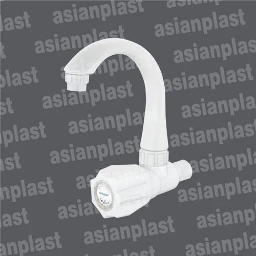 व्हाइट पीवीसी सिंक टैप