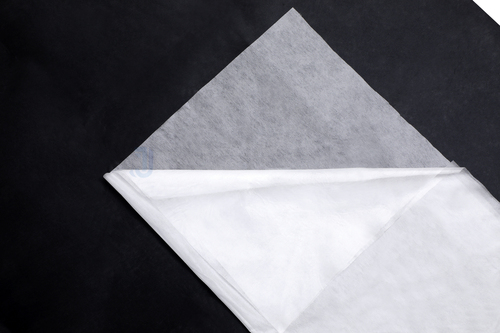 Non Woven Thermal Bonded Nylon Interlining Fabric - Color: White And Black
