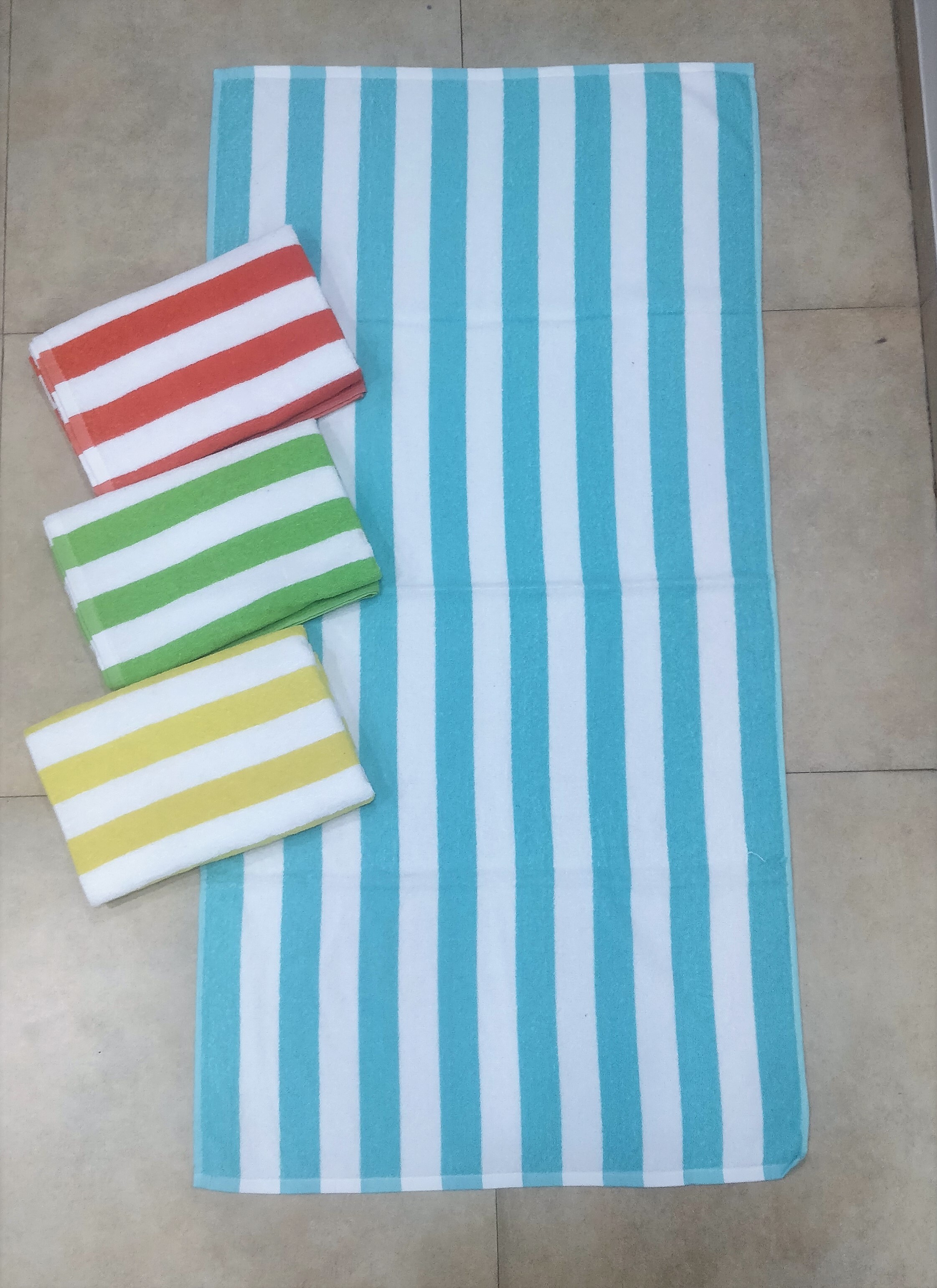 Pool Towels - Color: Multicolor As Per Requirement