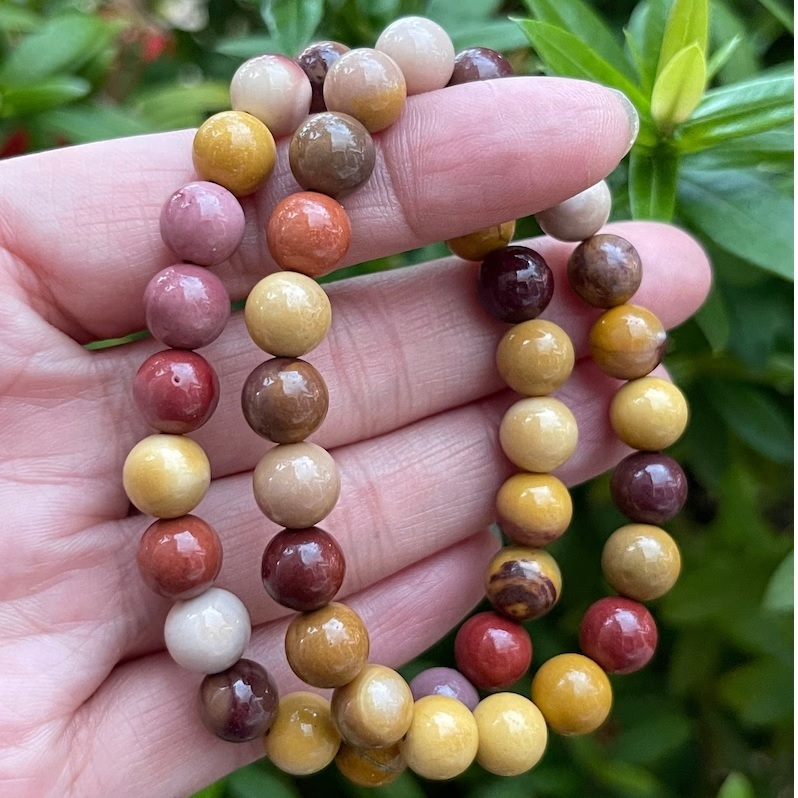 Mookaite Bracelet - Shape: Round