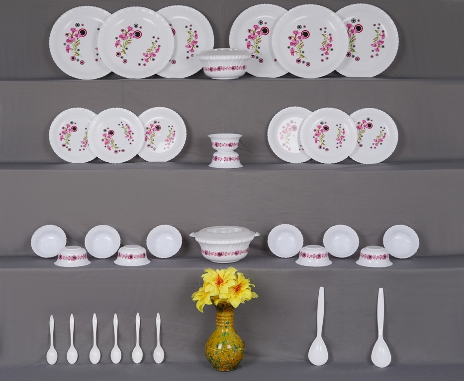 Dinner Set 36 Pieces - Color: Pink