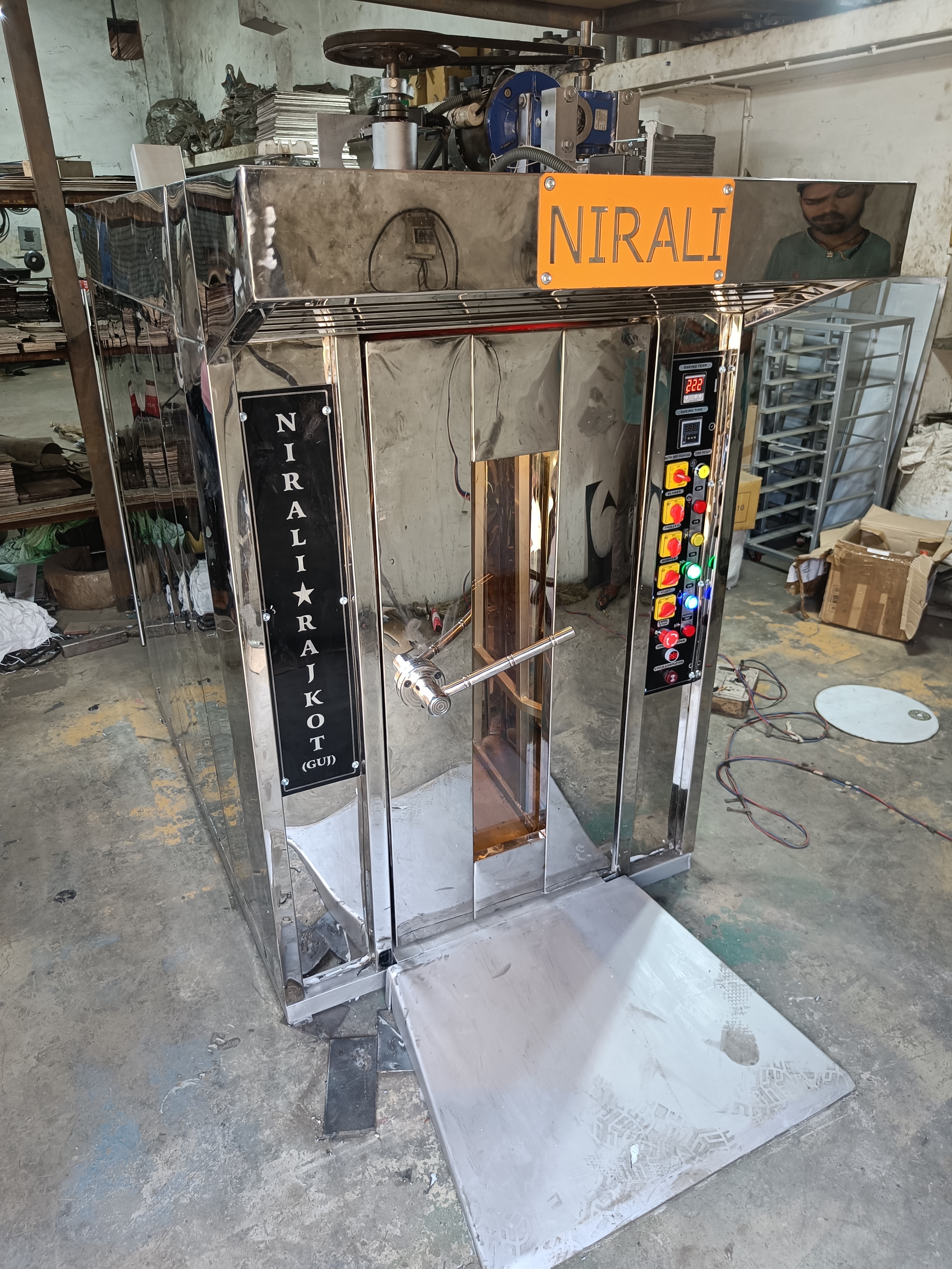 Rotary Oven Machine - Color: White