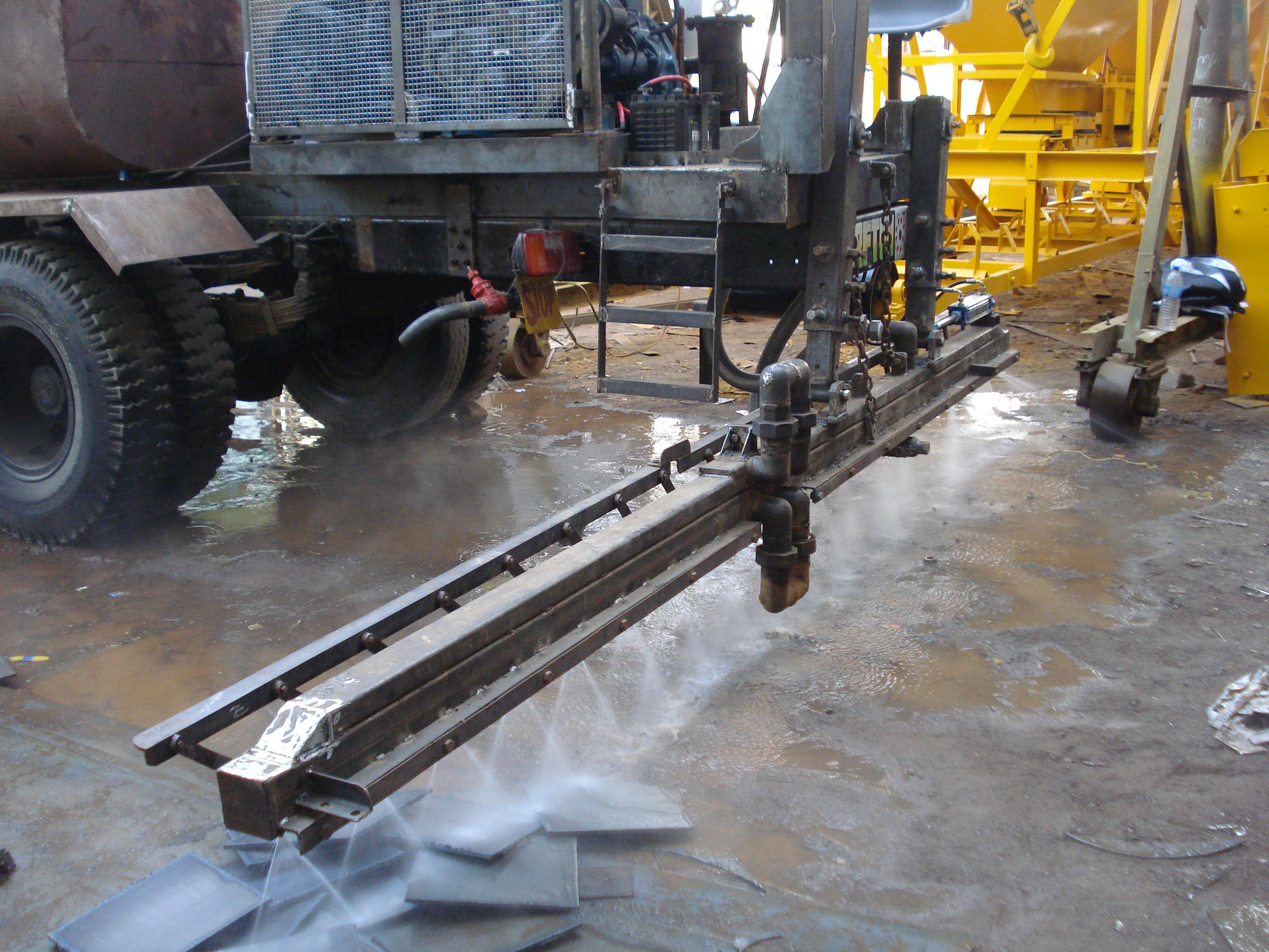 Bitumen Pressure Distributor - Automatic Grade: Automatic