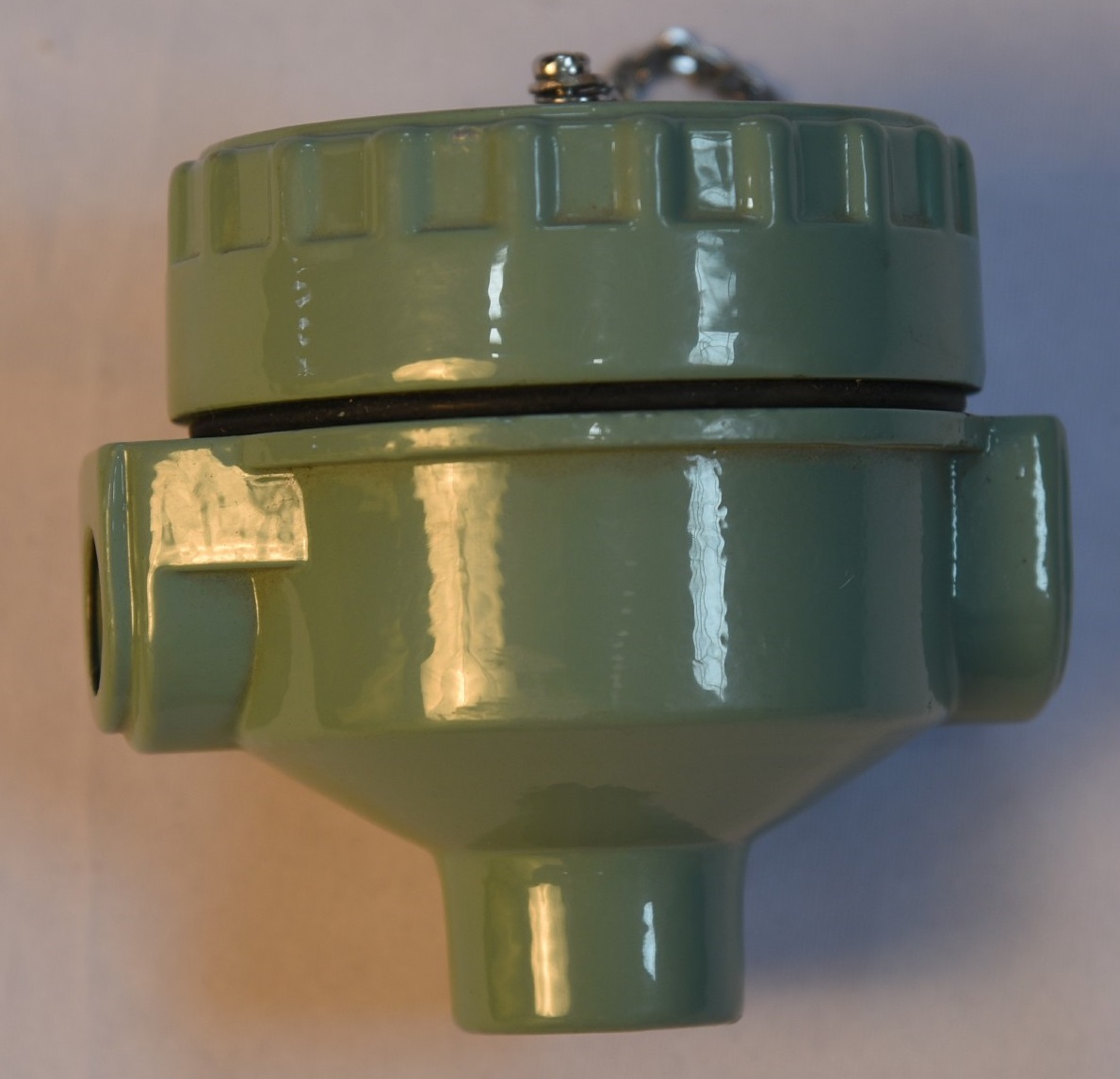 Flameproof Thermocouple Head - Flp Material, Industrial Type | Durable Against Corrosive Chemicals, Versatile For Offshore Applications