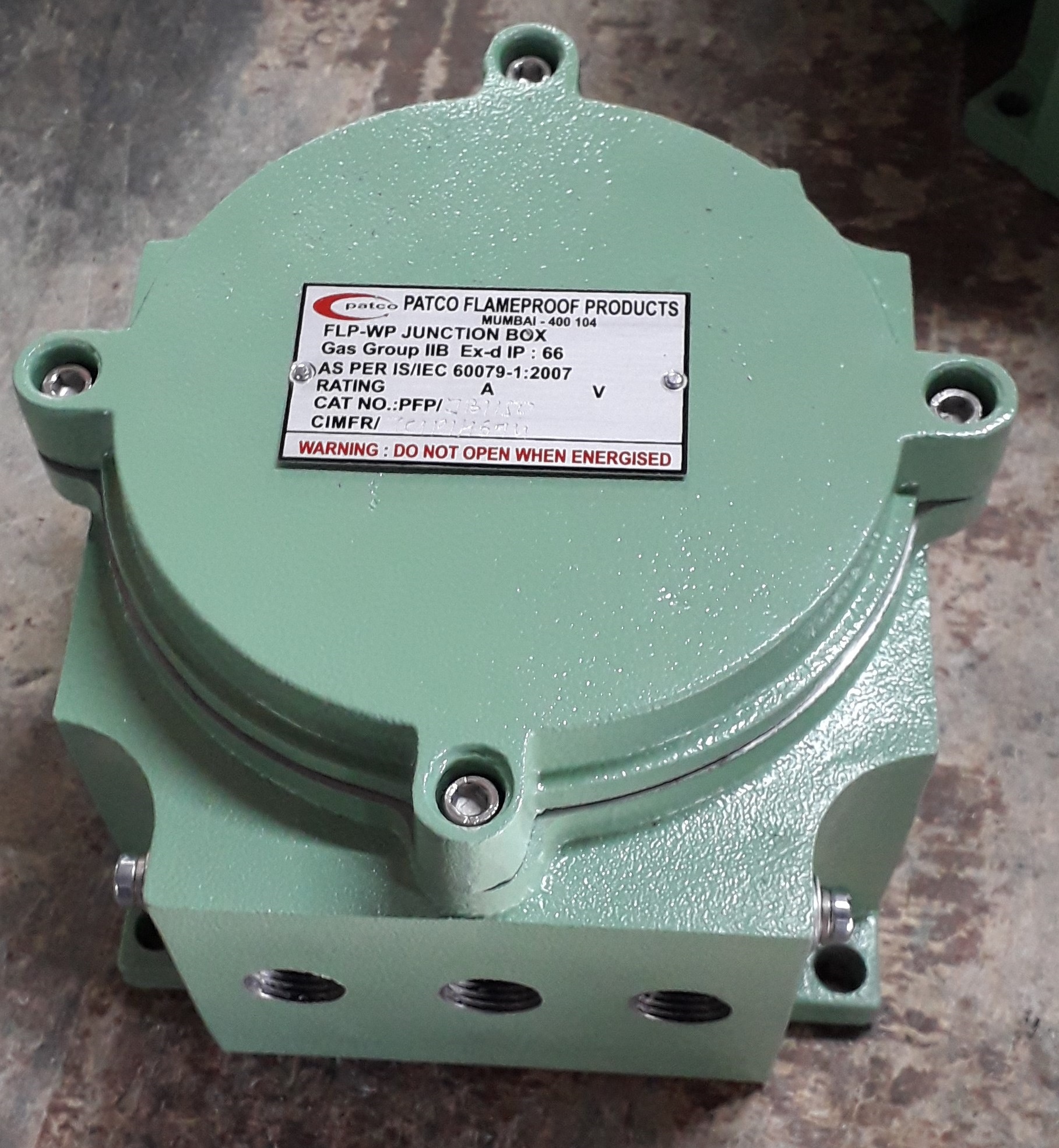 फ्लेमप्रूफ जंक्शन बॉक्स 150 X 150 मिमी