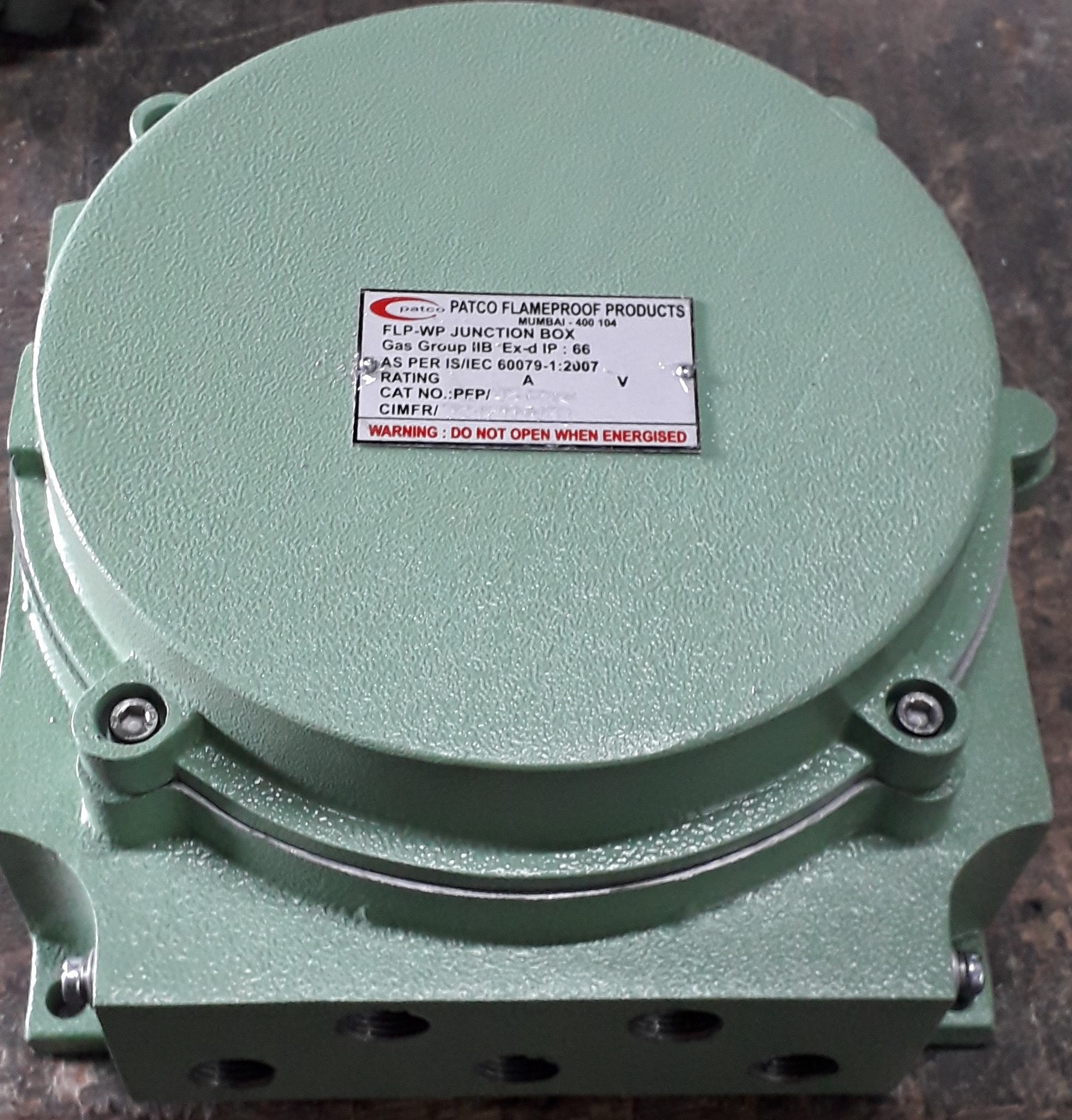 फ्लेमप्रूफ जंक्शन बॉक्स 250 X 250 मिमी