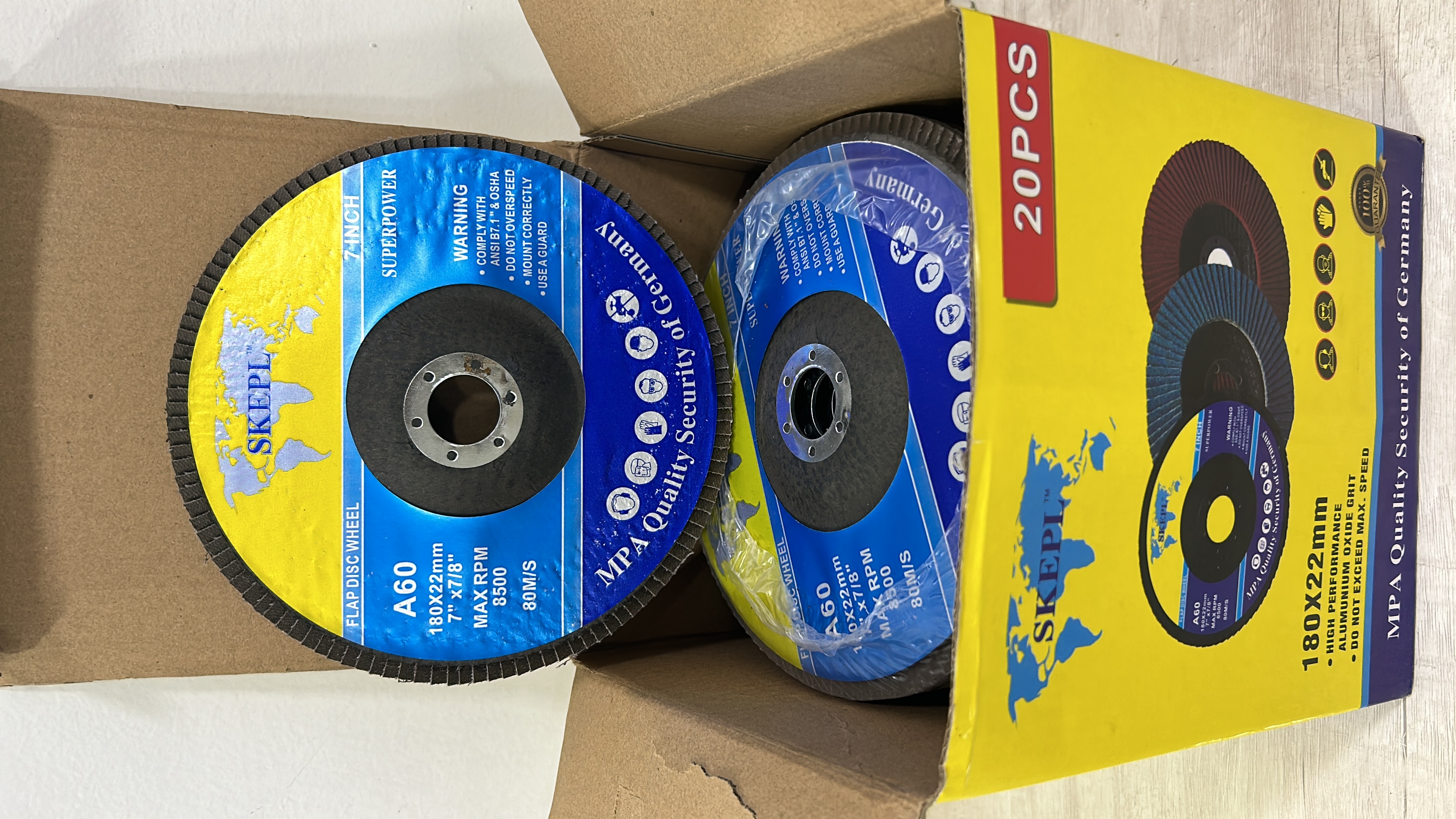 Skepl 7 Inch Flap Disc No.80 - 180 Mm, Round Shape, Red Color | High Grain Concentration, Premium Aluminium Oxide, 8500 Rpm Cutting Speed