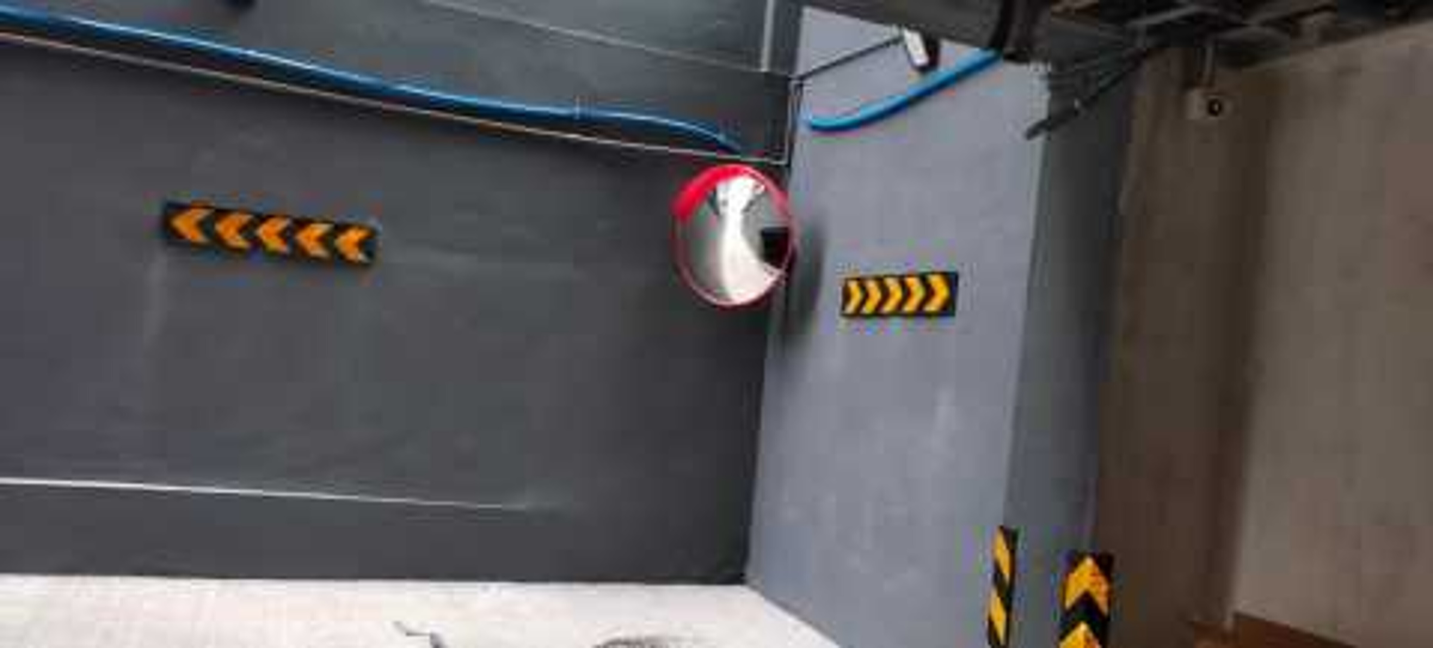 Rubber Wall Guard - 1000x200mm , Yellow-black Reflective Padding For Impact Absorption And Wall Protection