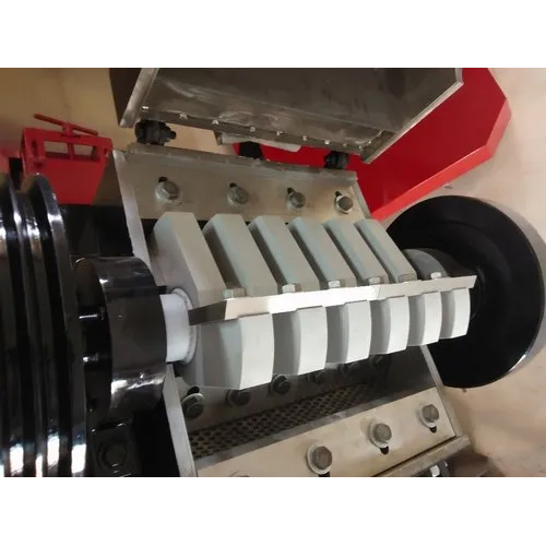 18 इंच स्क्रैप ग्राइंडर मशीन औद्योगिक