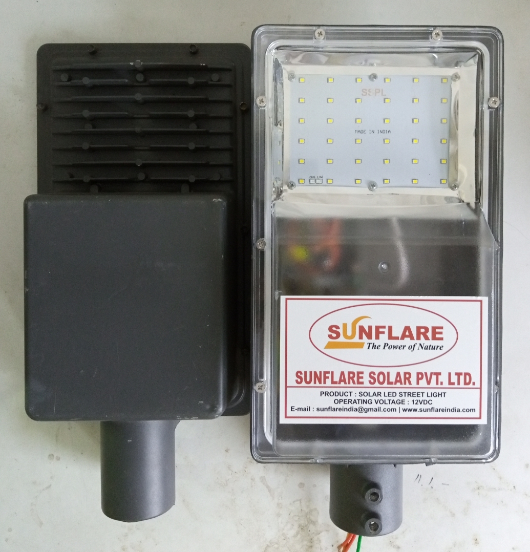 Semi Integrated Solar Led Street Light Cable Length: 1.5 Meter (M)