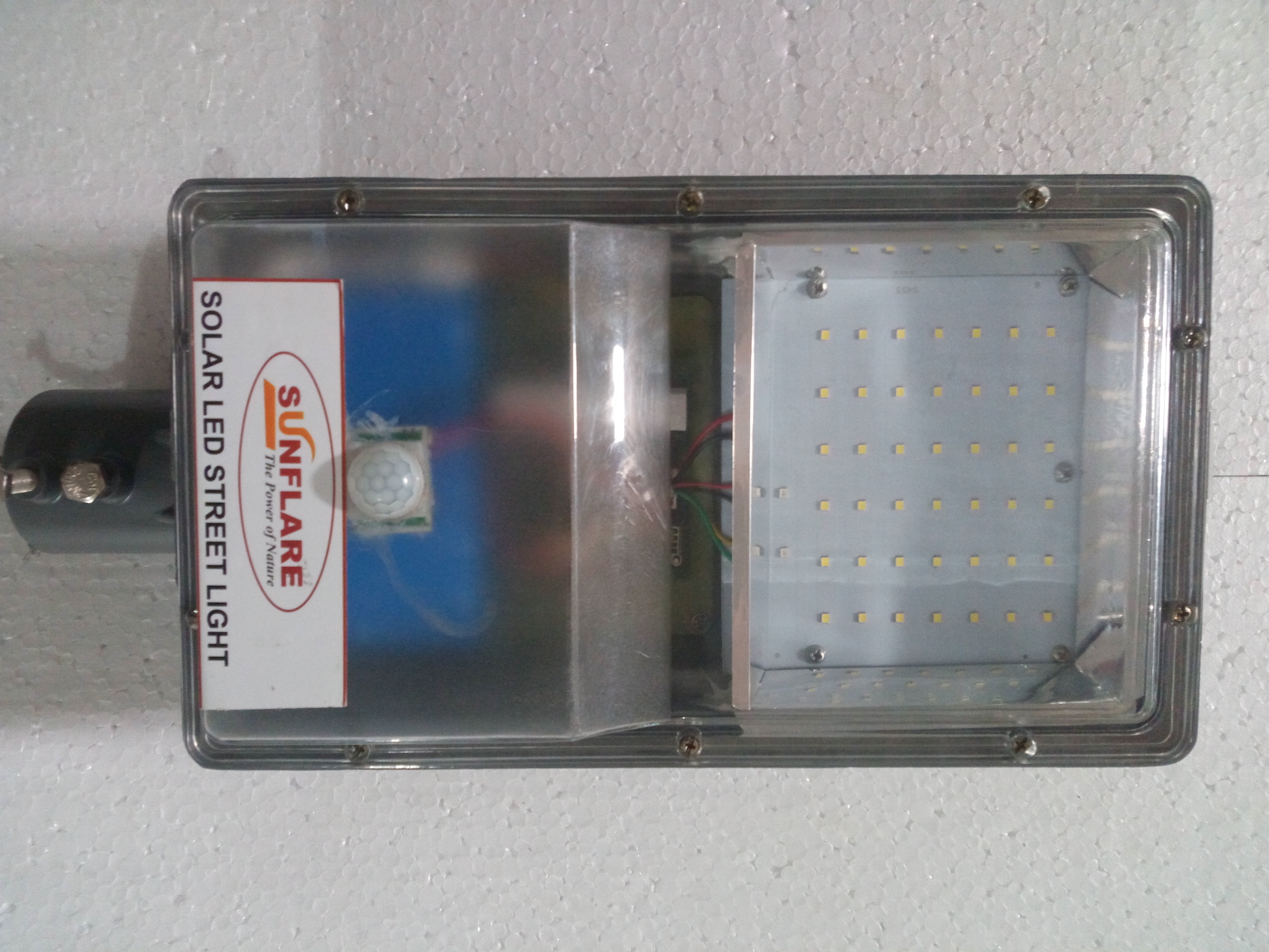 Semi Integrated Solar Led Street Light Cable Length: 1.5 Meter (M)