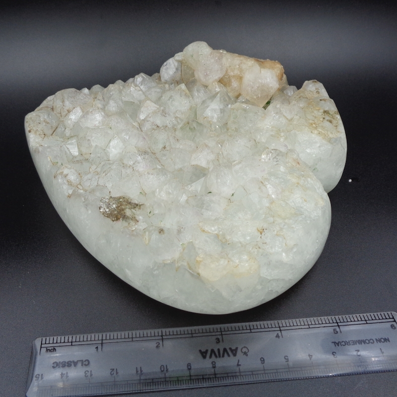 Agate Druzzy White Big Hearts - Feature: Durable