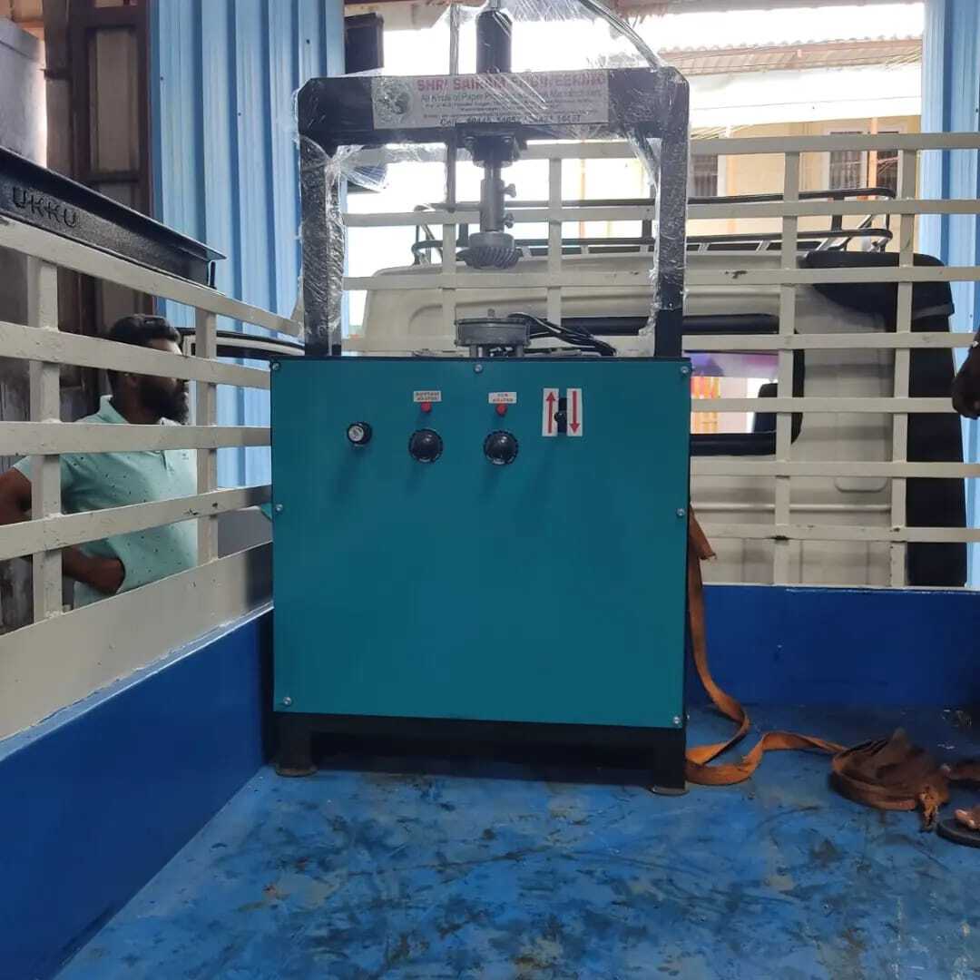 Paper Plate Single Dye Machine - Capacity: 8 Ton/day